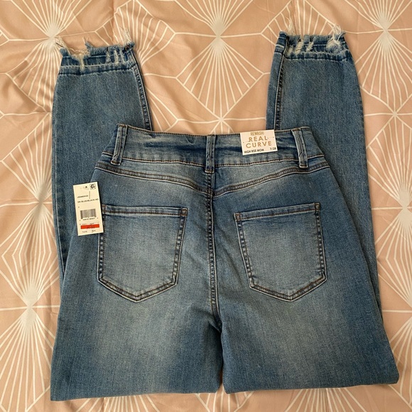 Rewash Jeans—Curvy & NWT - Picture 2 of 11